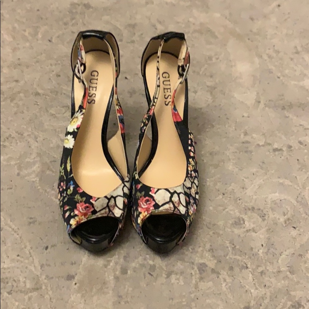 Guess black floral heals